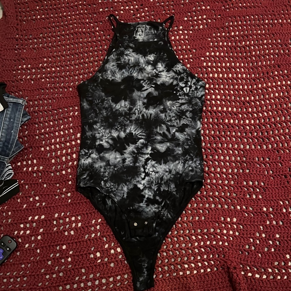 Forever 21 (Me to We) marbled tank top body suit